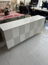 White Whisper Console