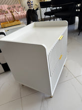 Saphina Side Table 01