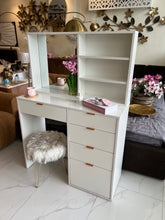Bella makeup Vanity