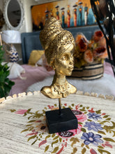African Lady Face Sculpture Gold 02