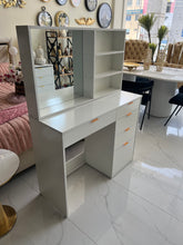 Bella makeup Vanity