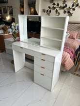 Bella makeup Vanity