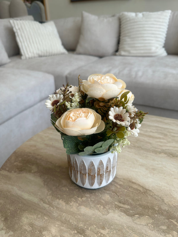 Gold leaf Planter 002 Off White
