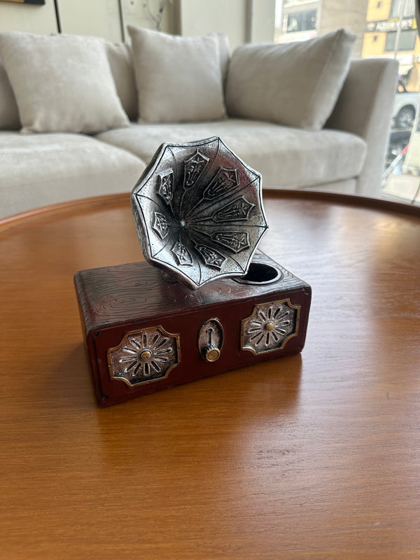 Gramophone Decor 03