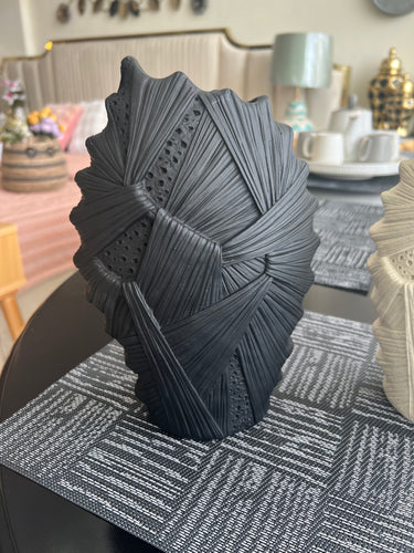 Ceramic vase 049