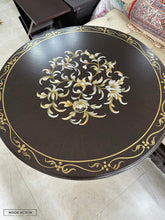 Edda Entrance Table