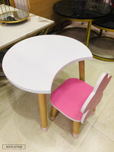 Star Chair & Table Living Room