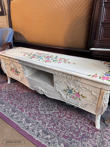 Umbr Hand Painted Console