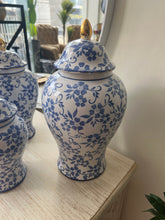 Ceramic candy 012