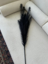 Synthetic feather for vase
