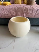 Round Imported Off White Only Planter