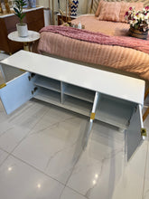 Curved Grace TV Console