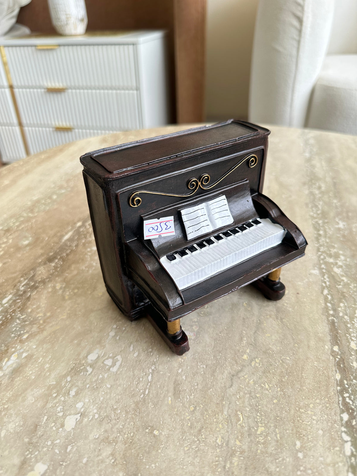 Piano Decor