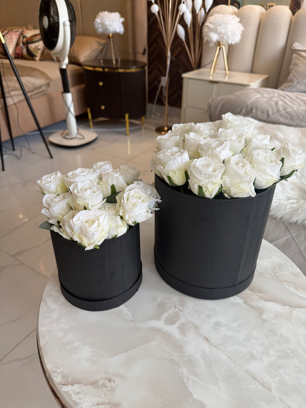 Rose Bunches White in Gift Box