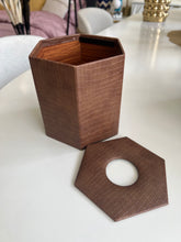 Leather Tissue box round 05
