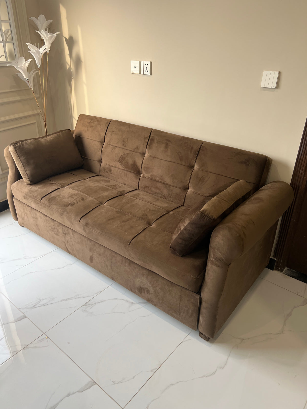 Mia sofa cum bed