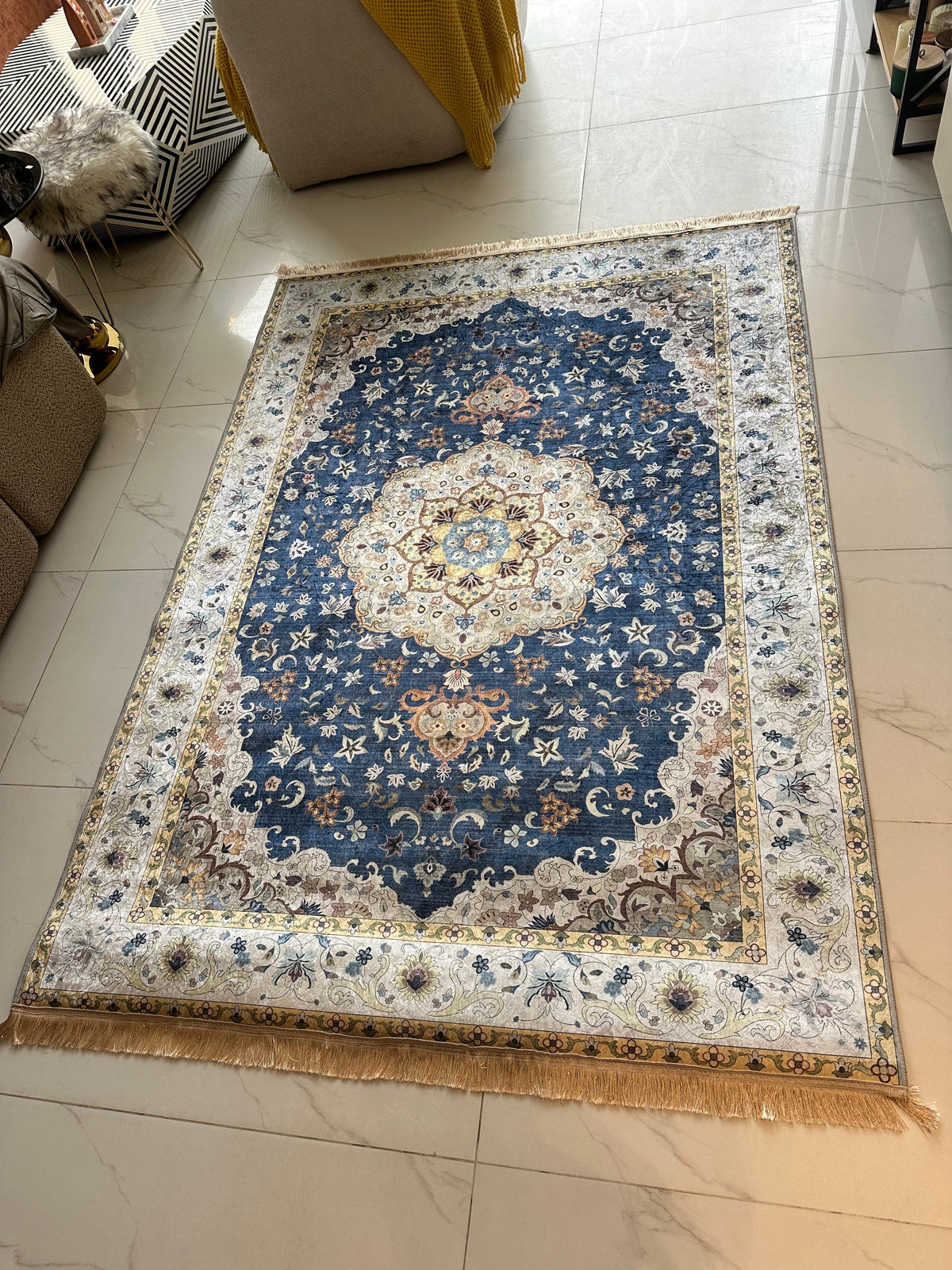 Modern Rug VZ15