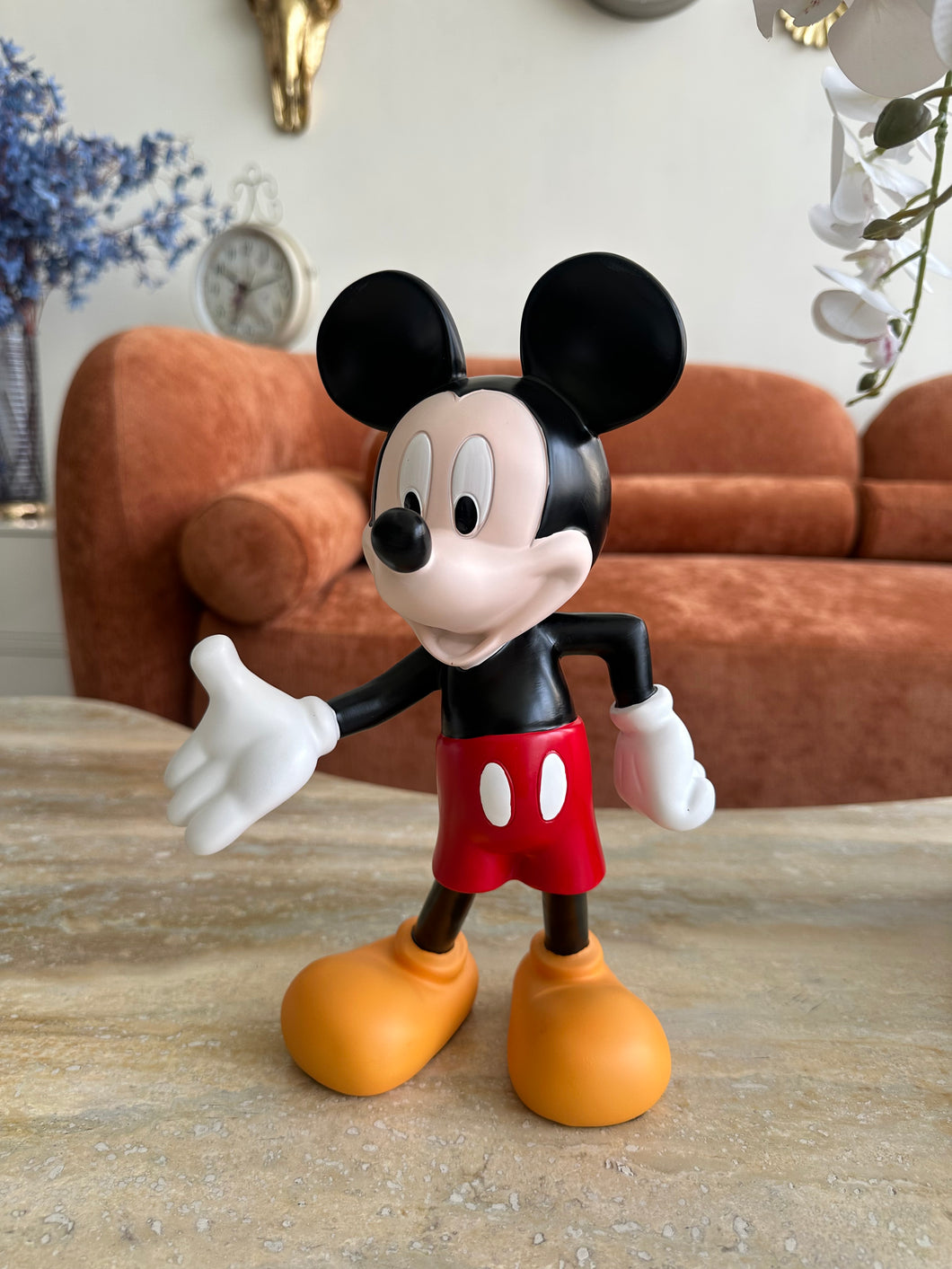 Mickey Welcome Disney Sculpture