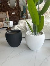 Hugo Round Pot