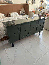 Luna Side Board
