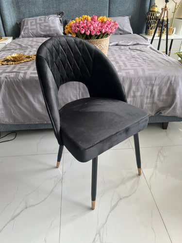 Dawn chair 02 (Black)