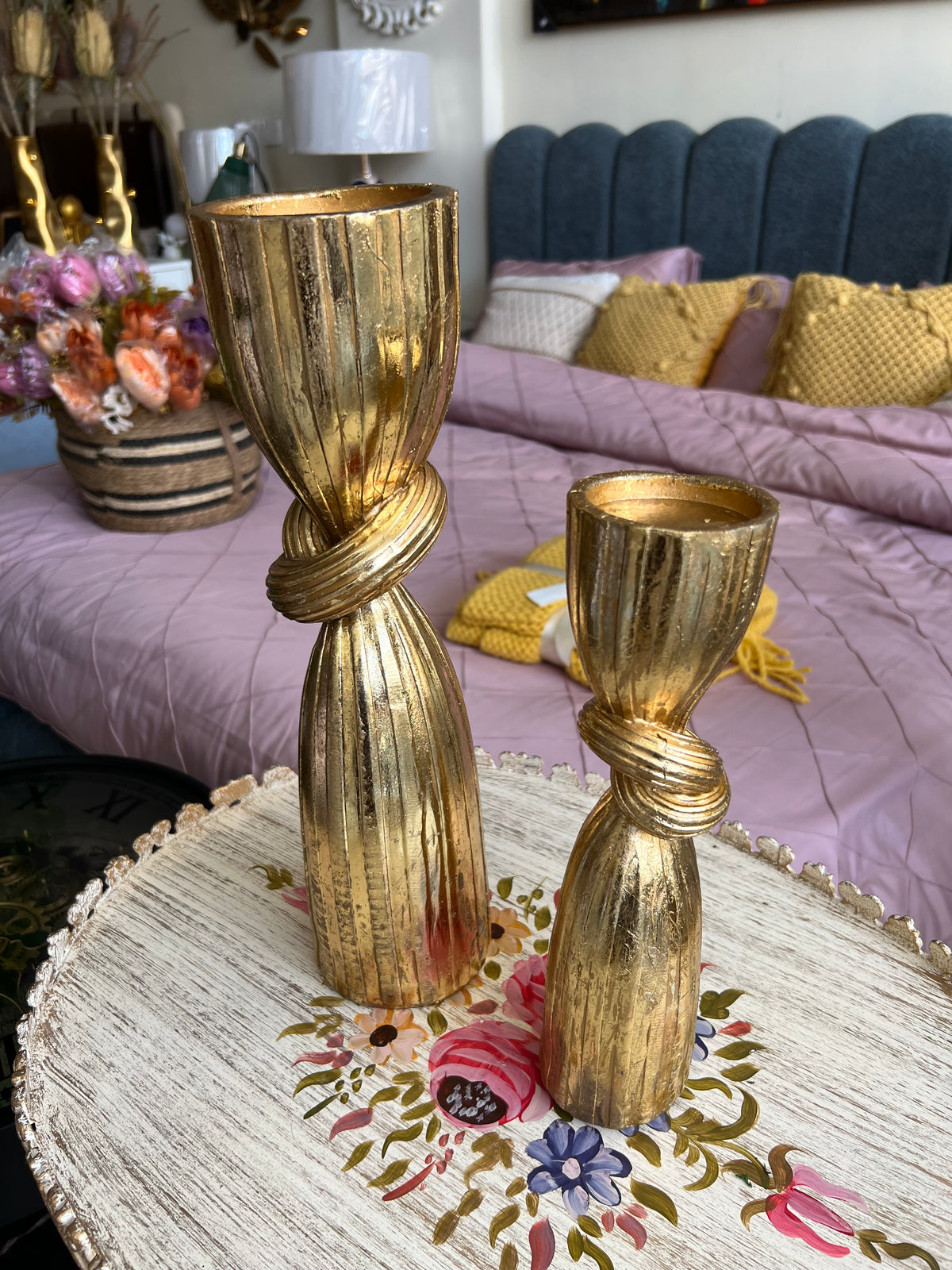 Table decor gold cylinder candle stand