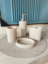 Essence Bathroom set