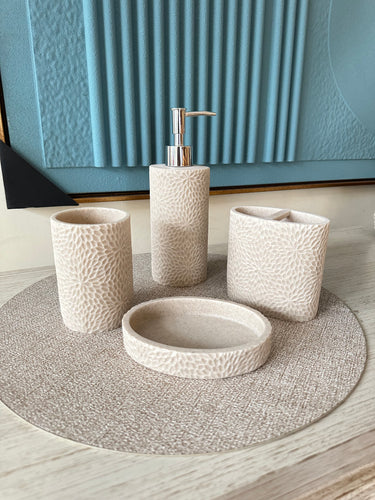 Essence Bathroom set