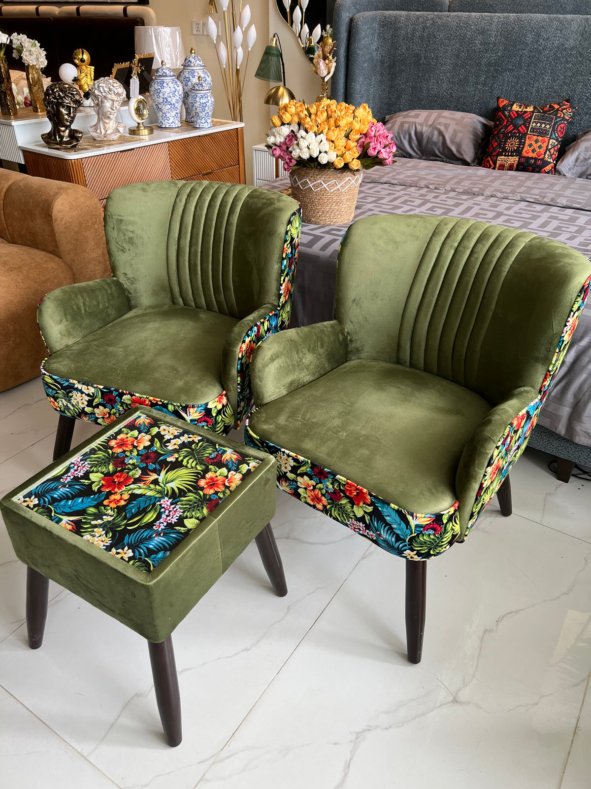 Allure Chair 030 with table