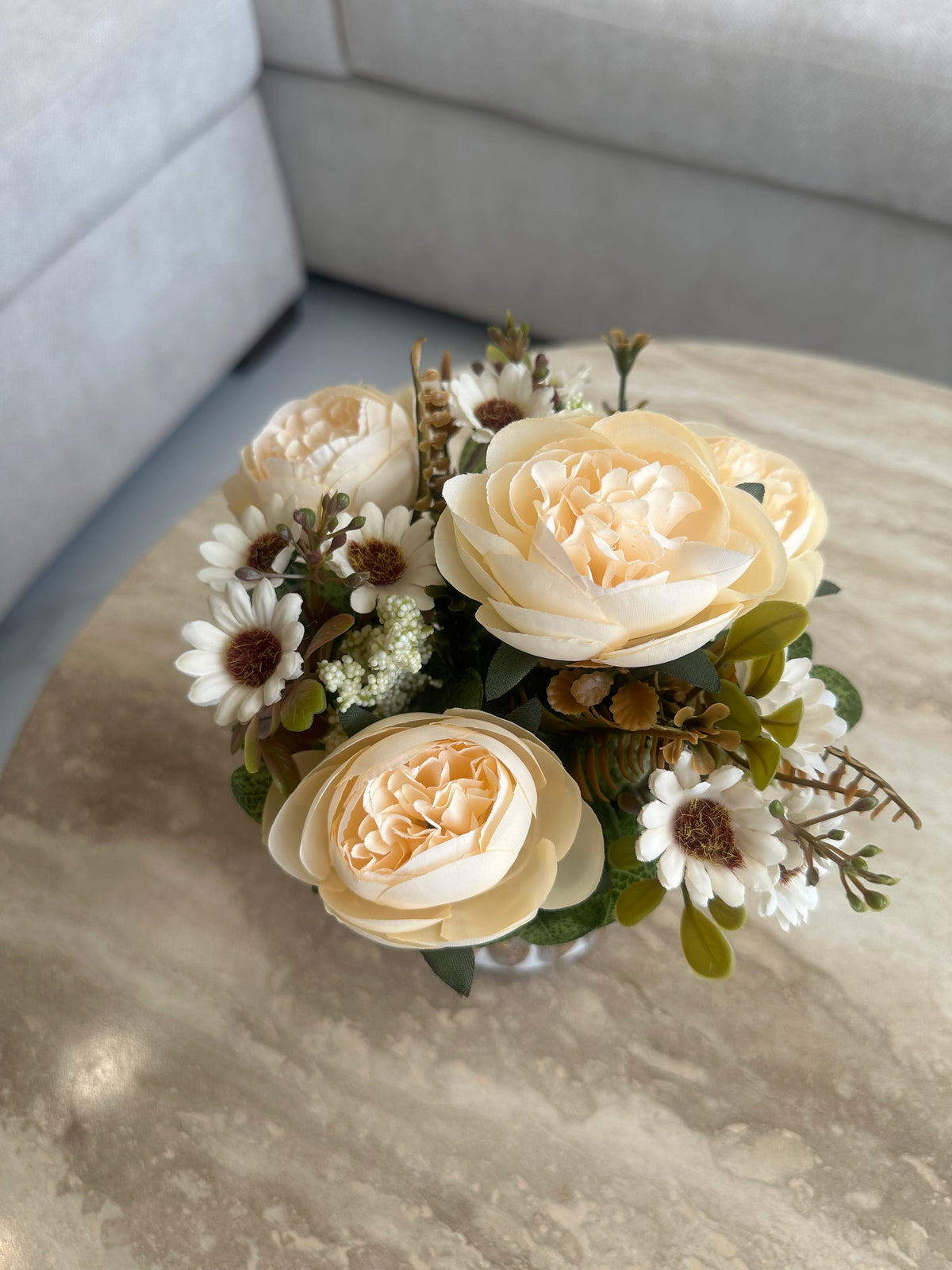 Gold leaf Planter 002 Off White