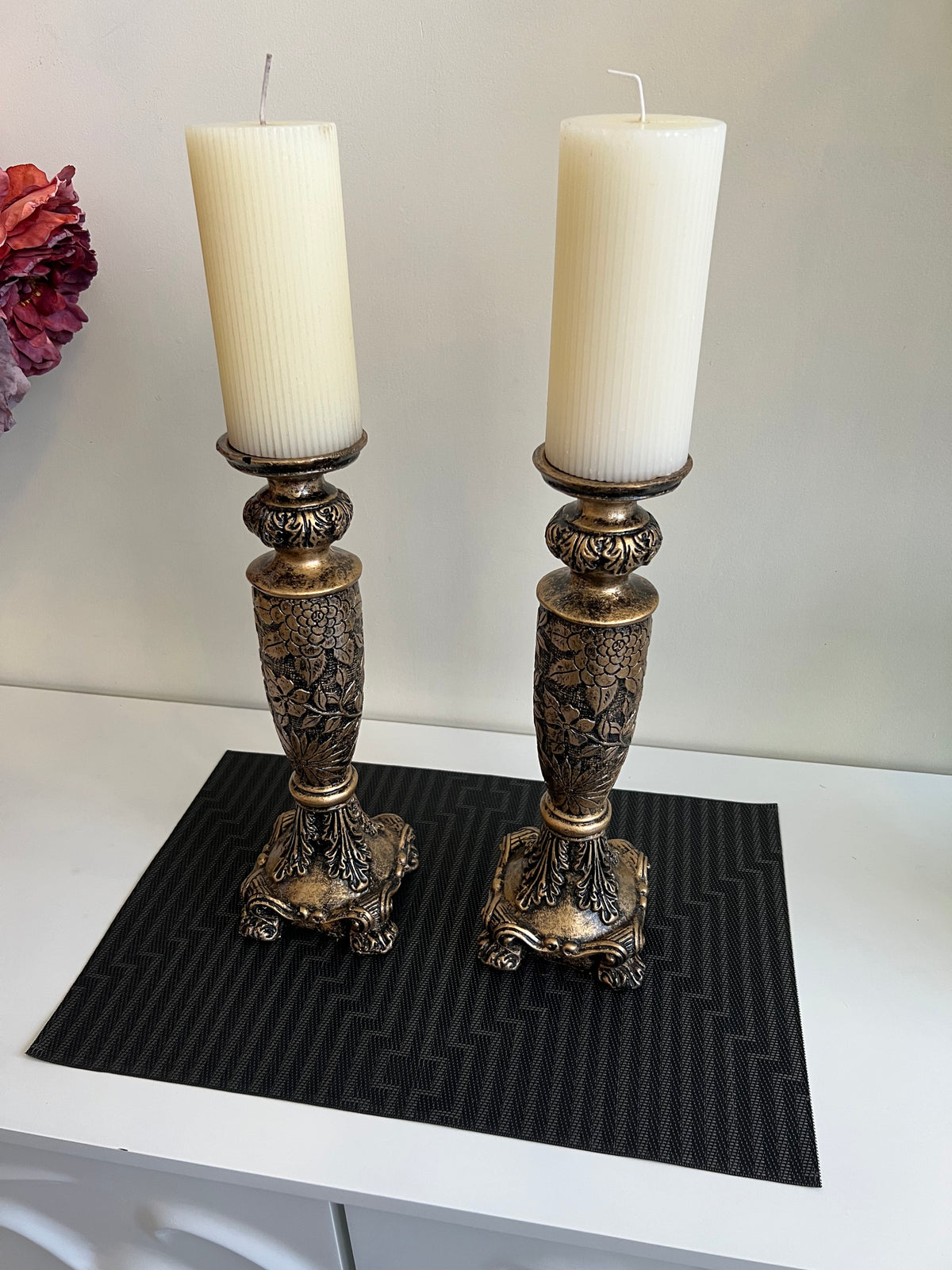 Antique Gold Candle Stand 010
