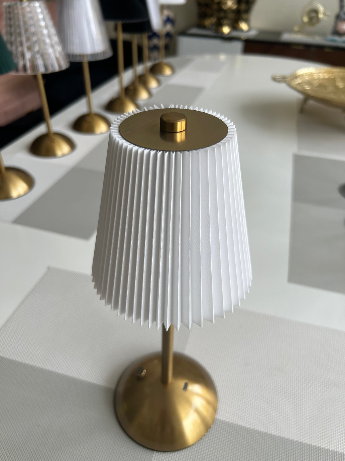 White Led Rechargeable lamp 02