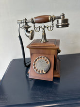 Telephone Vintage 06
