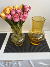 Glass vase 067