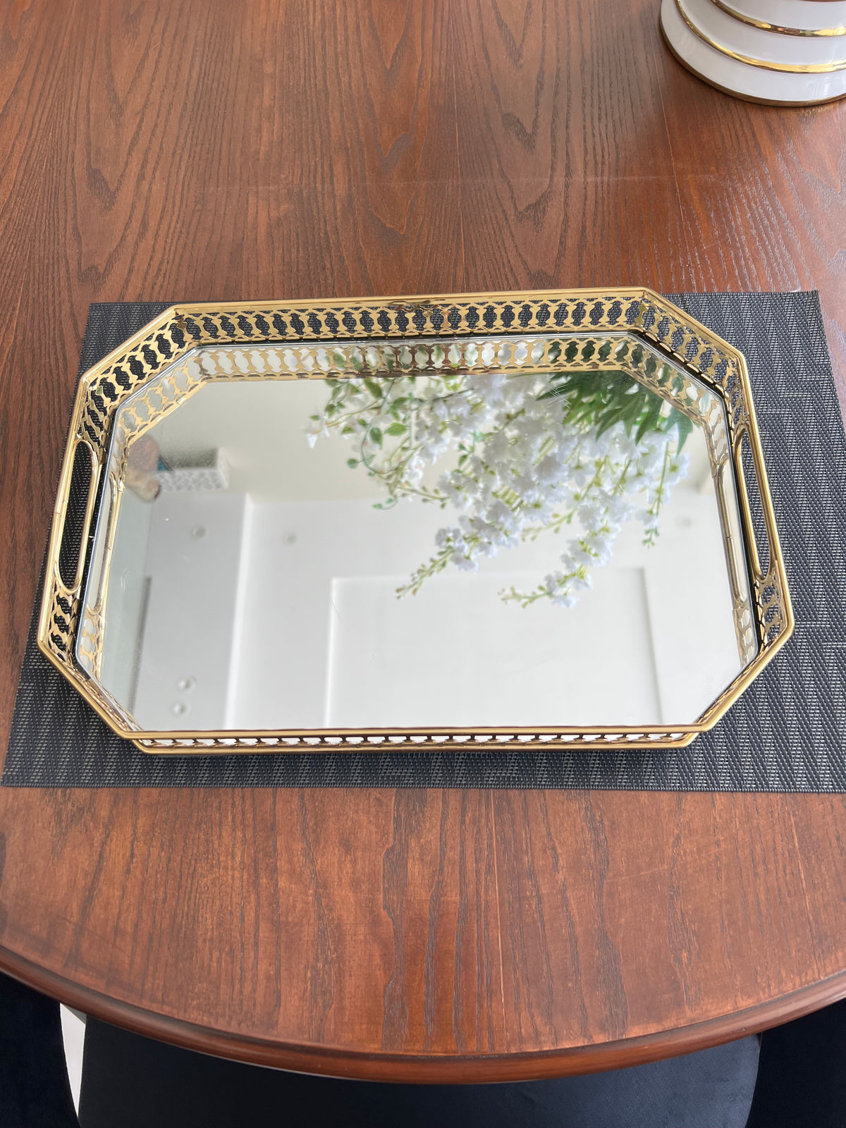 Metallic tray 005