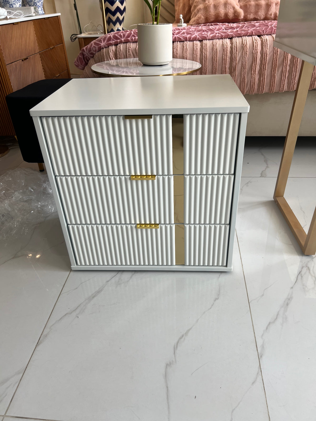 Joe Side Table 02