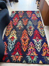 Modern Rug ZX31