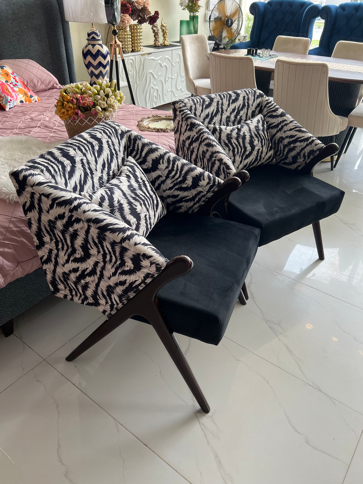 Maya chair set of 2 (black seat)
