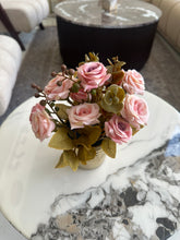 Ceramic Gold planter 04