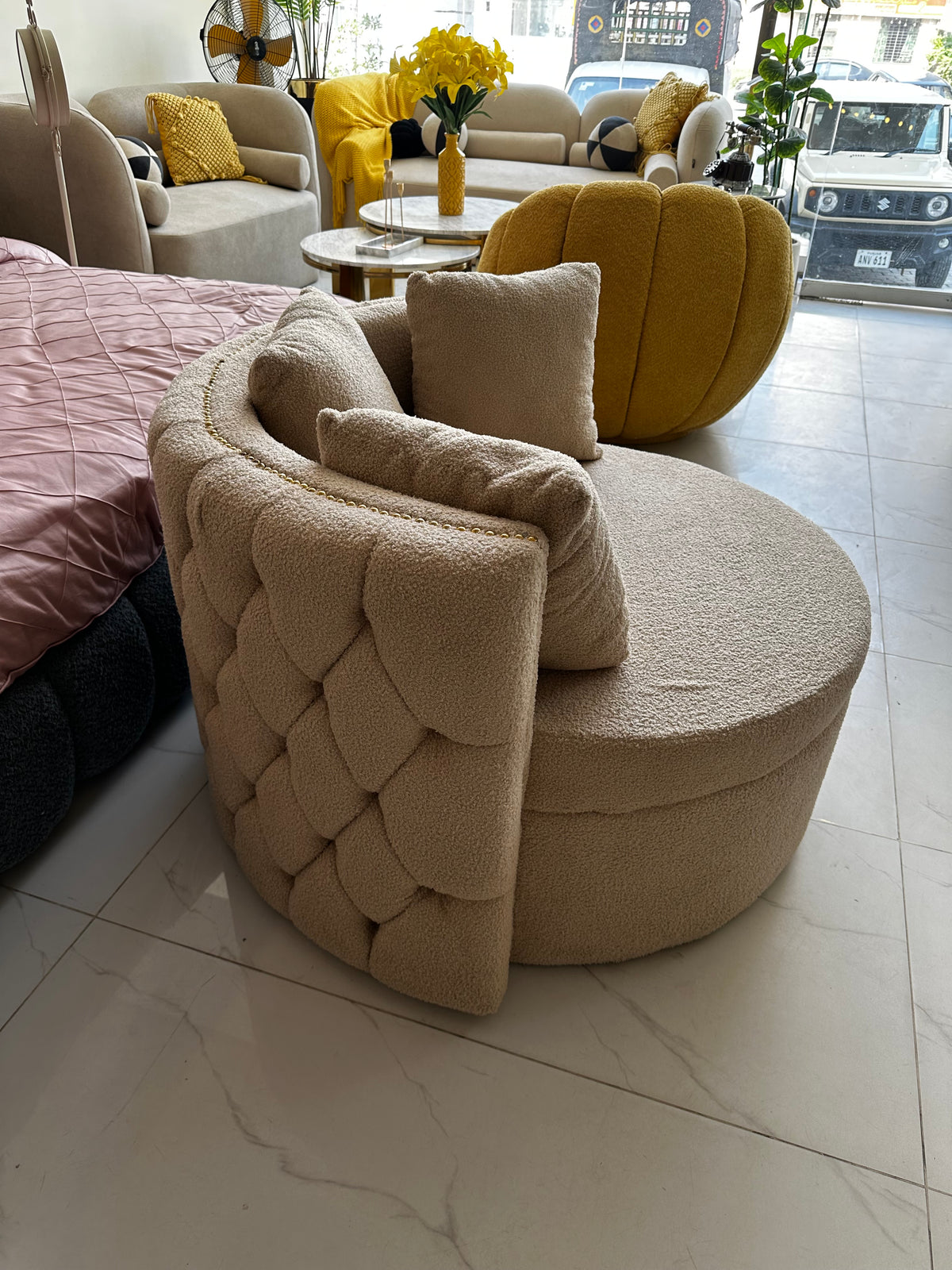 Cuddle Chair Beige Boucle