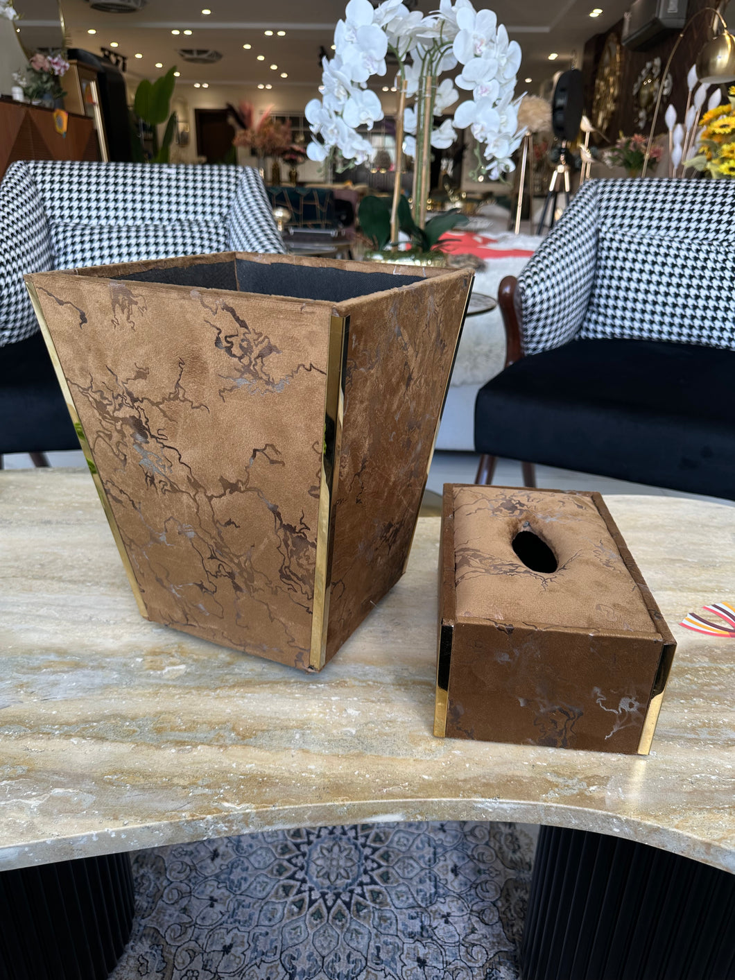 Luxury tissue box and dustbin 006
