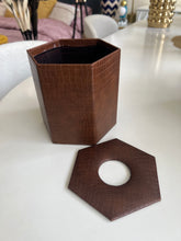 Leather Tissue box round 06