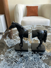 Bookend 004