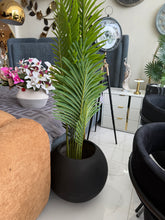 Round Pot