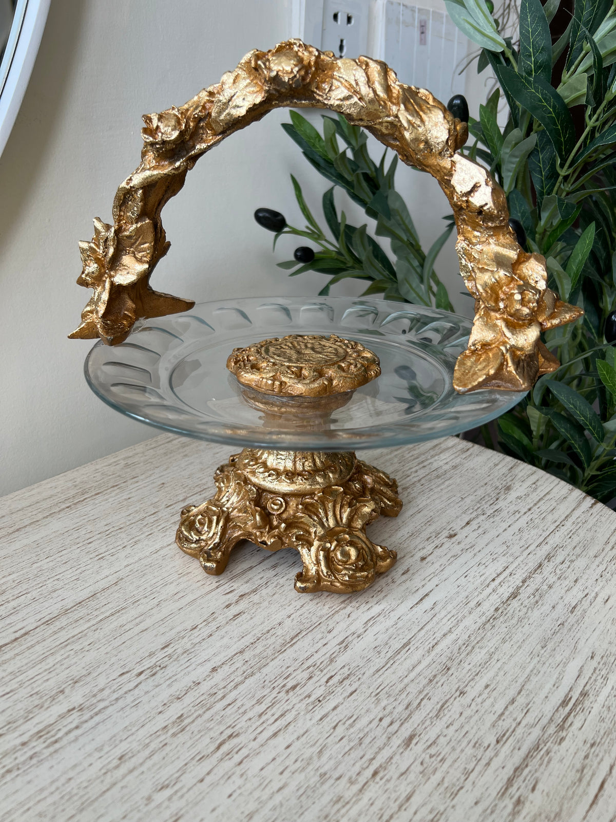 Gold basket