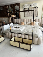Rattan Cloths Hanger 001