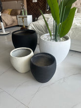 Hugo Round Pot