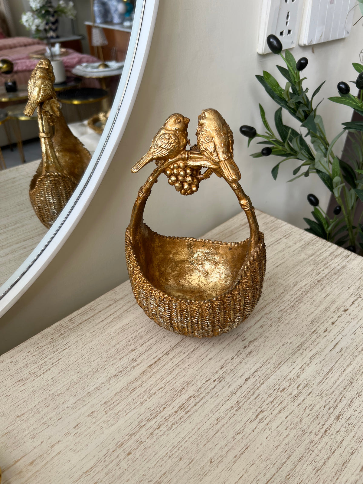 Bird basket full