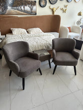Allure Chair 031 with table