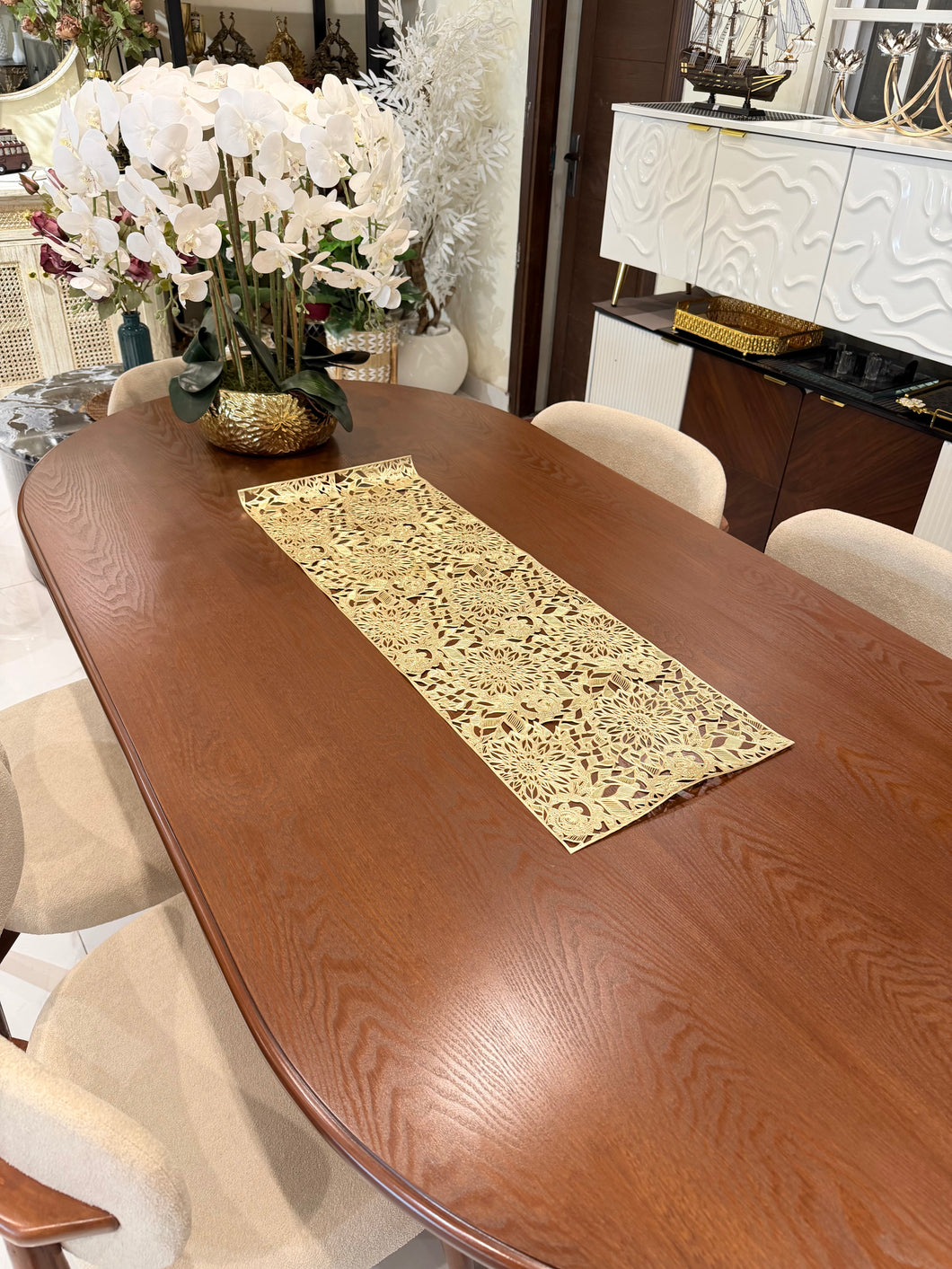 Table Runner 001